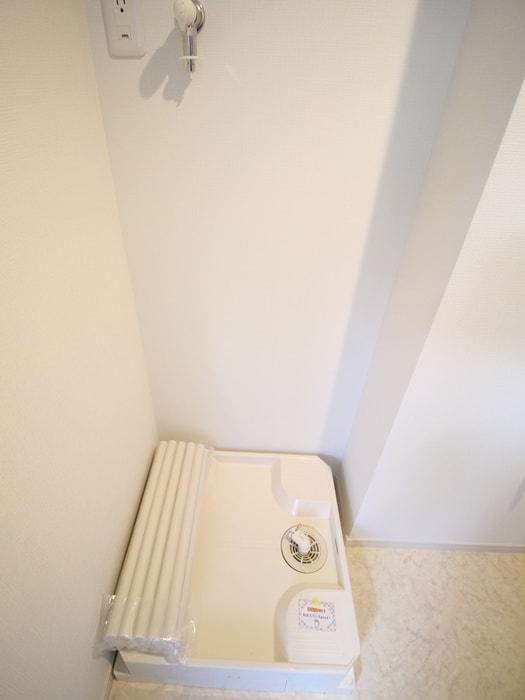 物件内観写真14　(洗濯機置場)