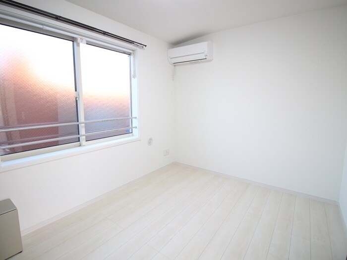 物件内観写真15　(居室)