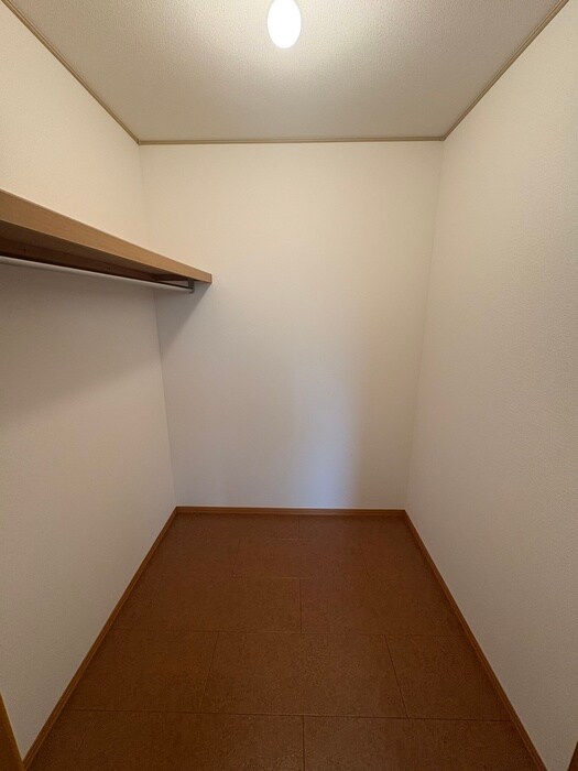 物件内観写真20　(収納)