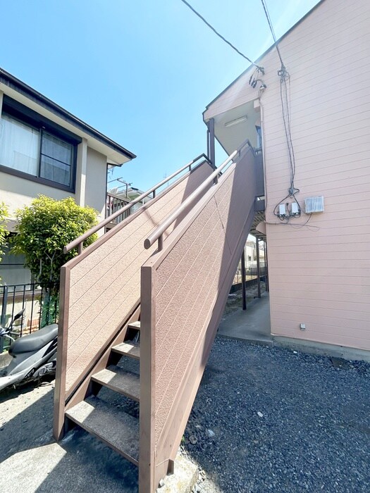 物件外観写真5　(エントランス部分)