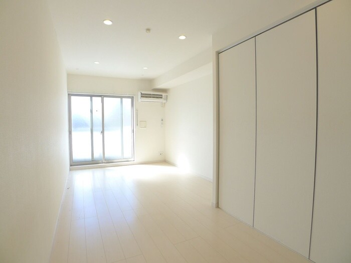 物件内観写真9　(室内からの展望)