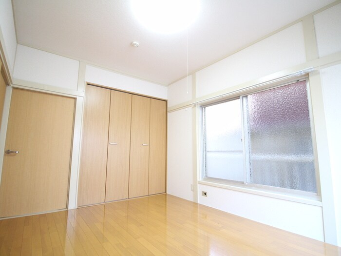 物件内観写真5　(居室)