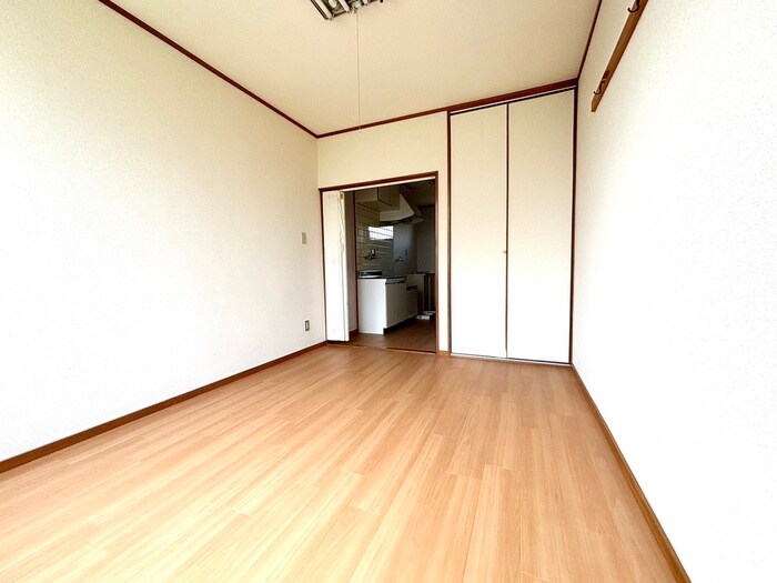 物件内観写真18　(居室)