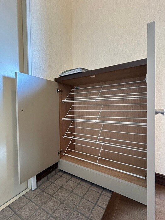 アーバン・クレストの靴箱