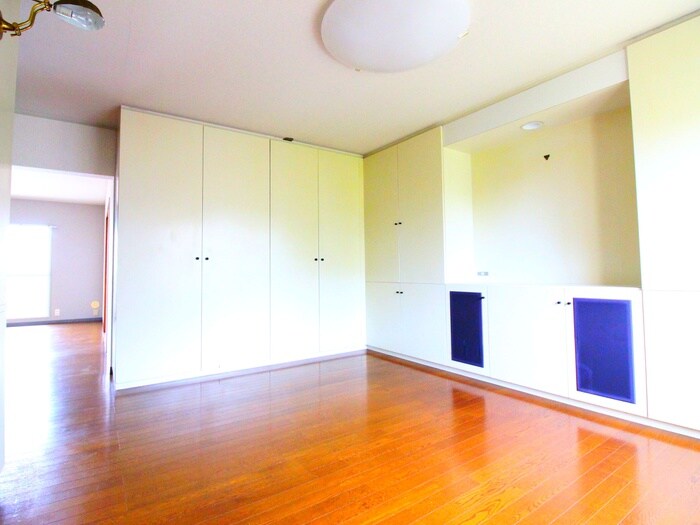 物件内観写真17　(廊下)