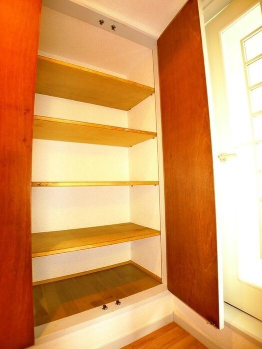 物件内観写真12　(収納)