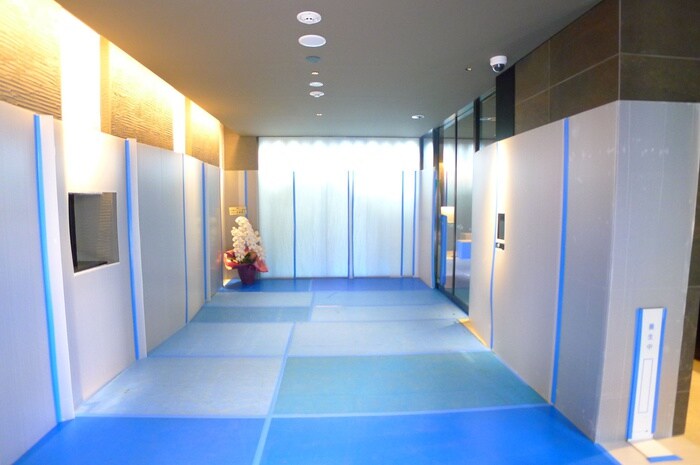 物件外観写真5　(エントランス部分)