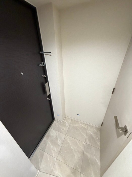 物件内観写真17　(玄関)