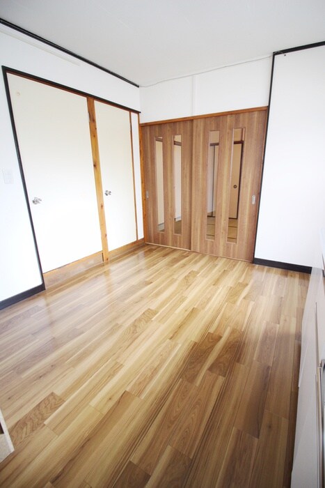 物件内観写真10　(内観写真)