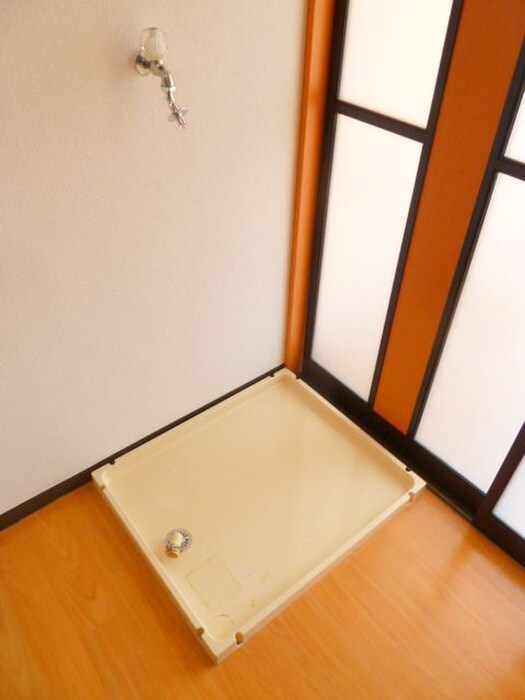 物件内観写真20　(洗濯機置場)