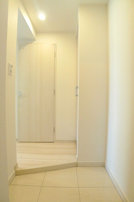 物件内観写真7　(玄関)