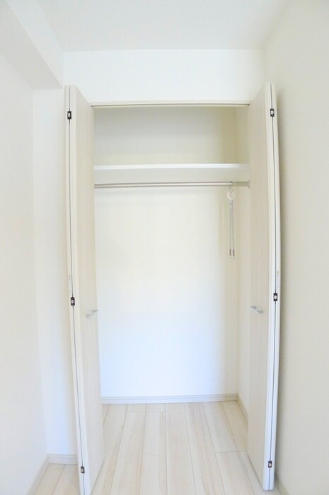 物件内観写真15　(収納)