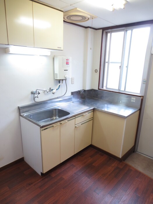 物件内観写真3　(キッチン)