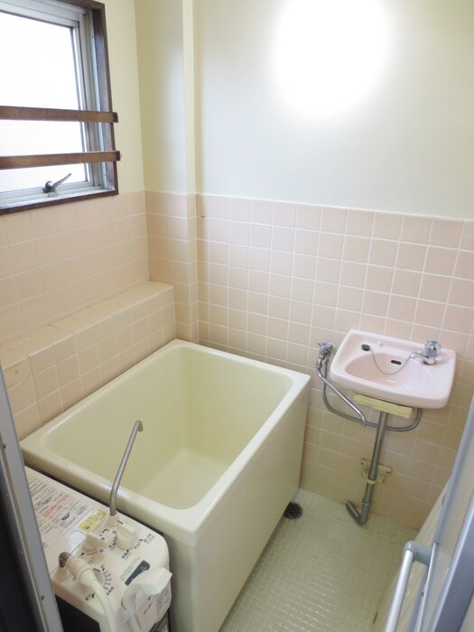 物件内観写真4　(バス／シャワールーム等)