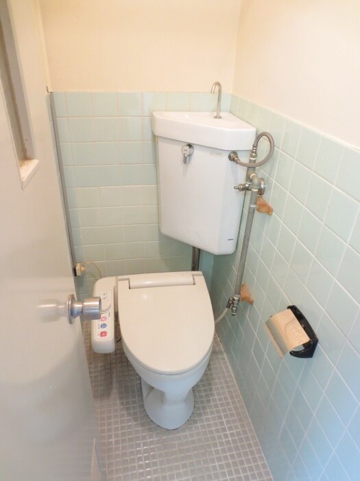 物件内観写真5　(トイレ)