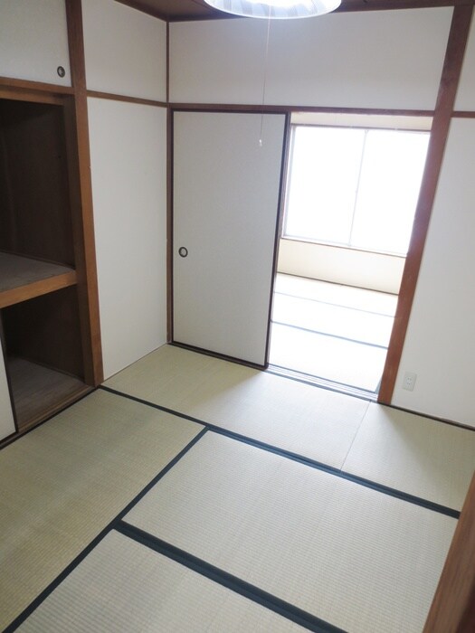 物件内観写真6　(居室)