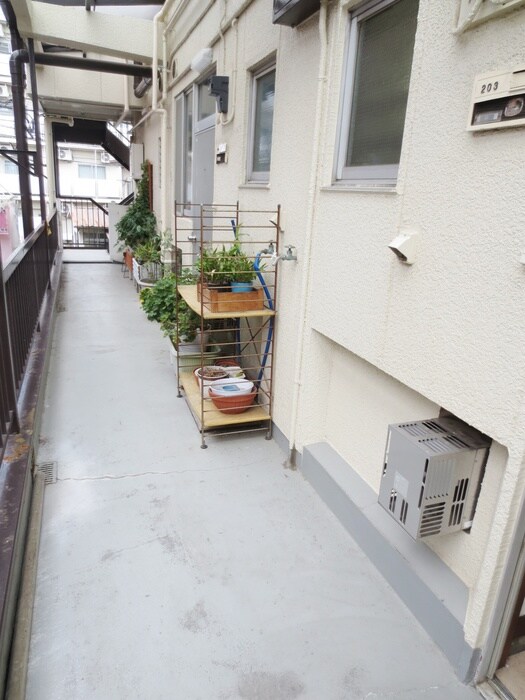 物件内観写真11　(廊下)