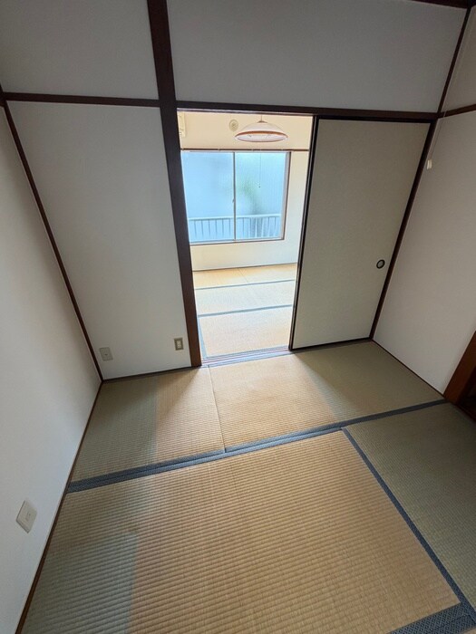 物件内観写真12　(居室)