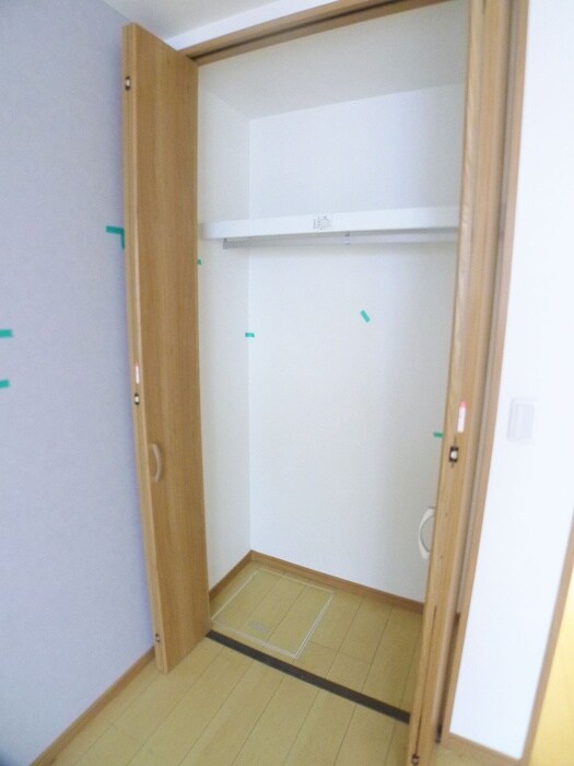 物件内観写真11　(収納)