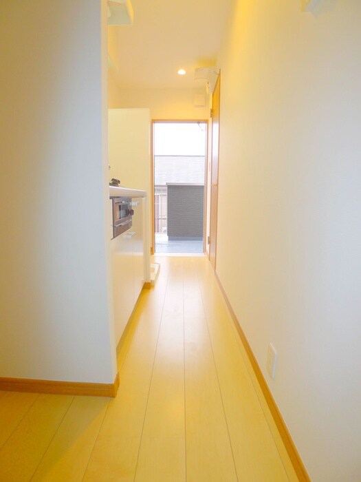 物件内観写真19　(廊下)