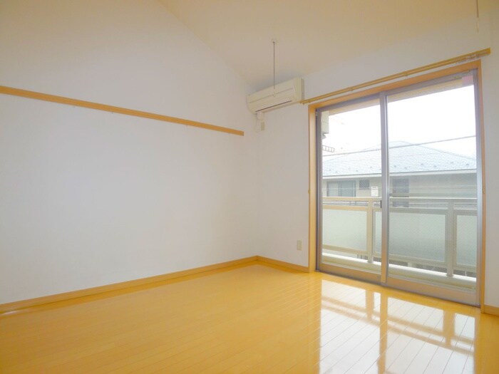 物件内観写真10　(室内からの展望)