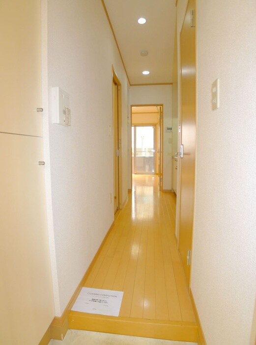 物件内観写真17　(廊下)