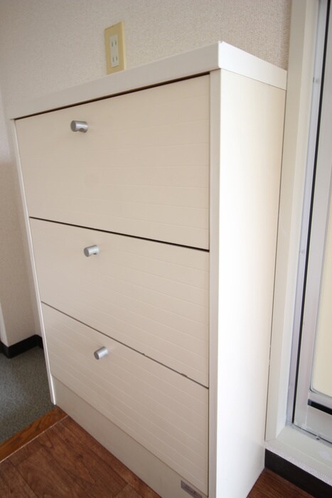 物件内観写真15　(靴箱)