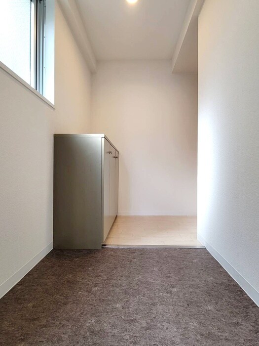 物件内観写真14　(廊下)