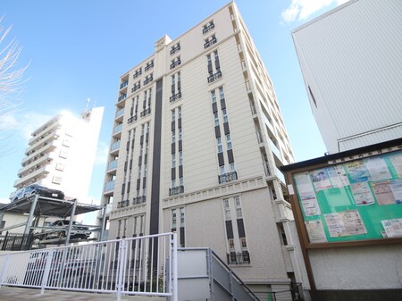 ｳﾞｪﾚｰﾅﾌﾞﾘｴ神奈川新町(205)外観写真