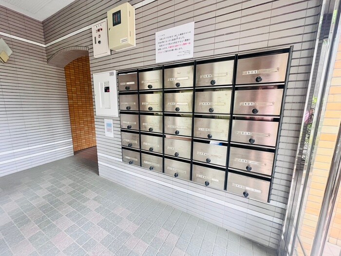 物件外観写真4　(建物設備)