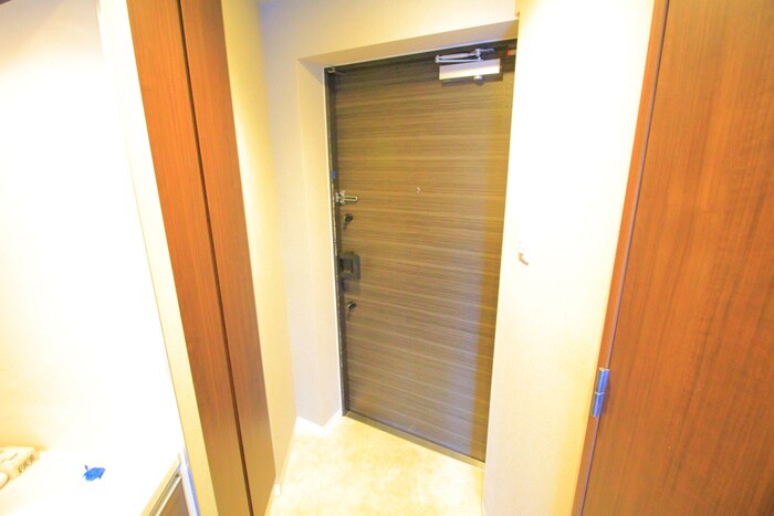 物件内観写真21　(玄関)