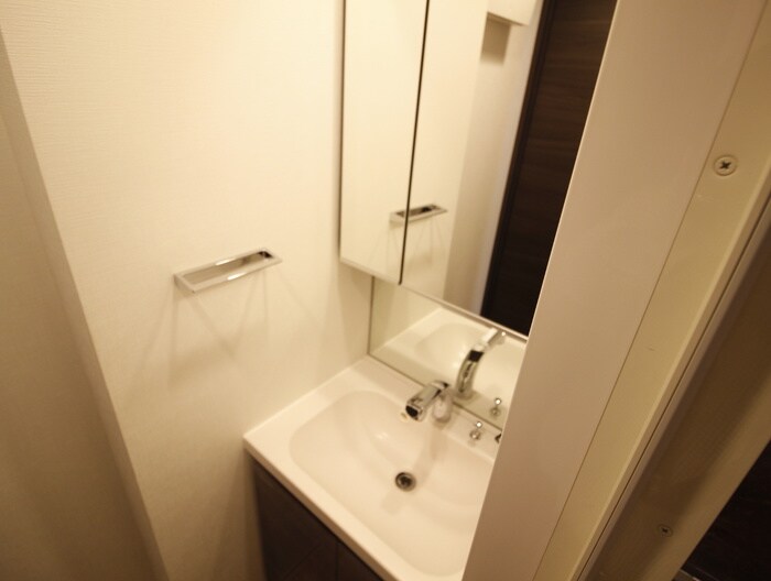 物件内観写真13　(洗面)