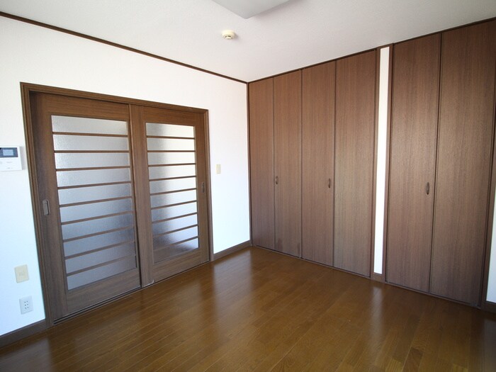 物件内観写真10　(居室)