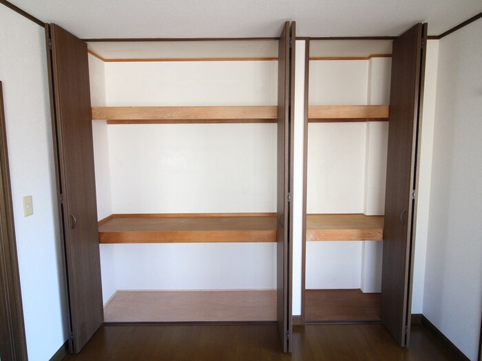 物件内観写真11　(収納)