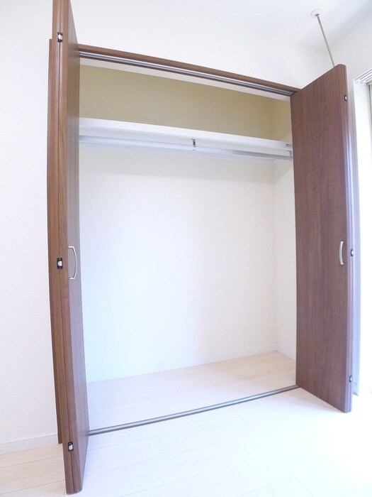 物件内観写真11　(収納)