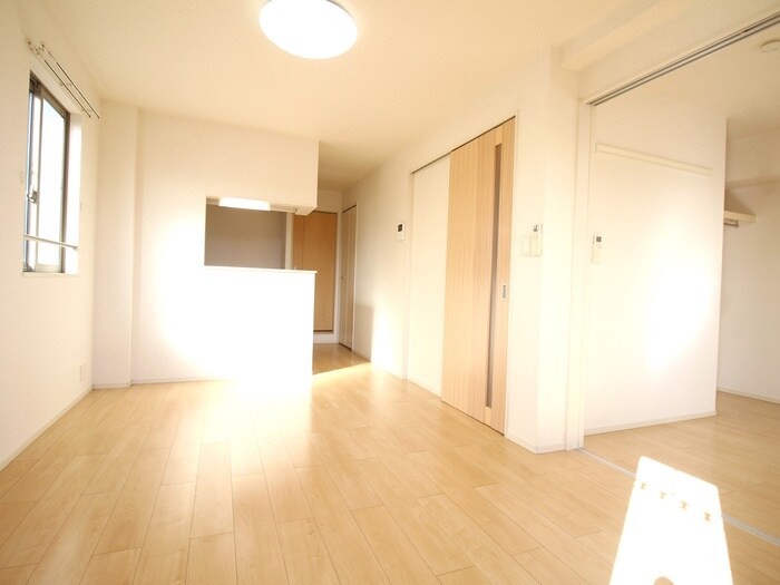 物件内観写真7　(居室)