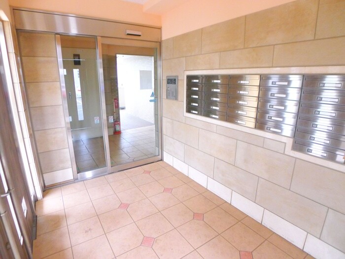 物件外観写真4　(建物設備)