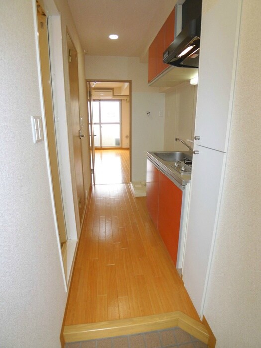 物件内観写真16　(廊下)