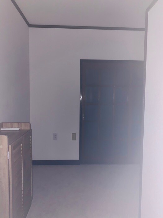 物件内観写真17　(玄関)