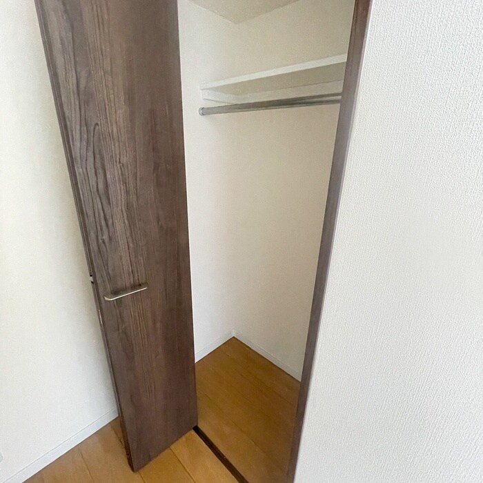 物件内観写真12　(収納)