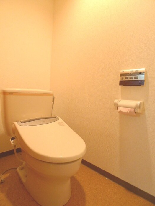 物件内観写真12　(トイレ)