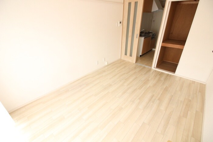 物件内観写真8　(居室)