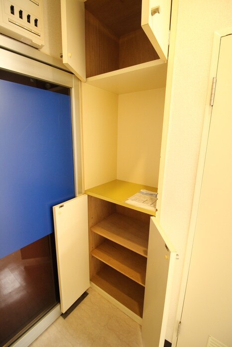 物件内観写真12　(靴箱)