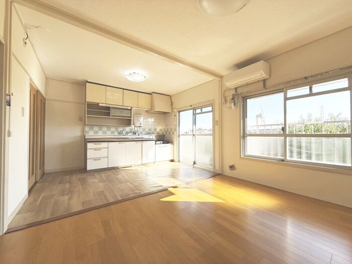 物件内観写真8　(居室)