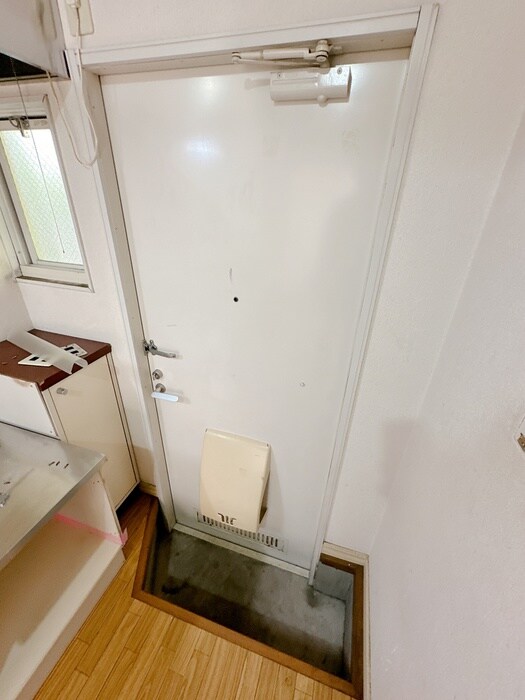 物件内観写真19　(玄関)