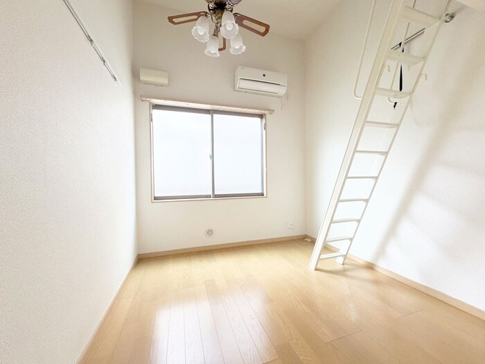 物件内観写真6　(居室)