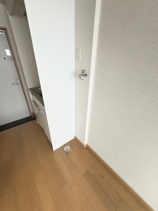 物件内観写真12　(洗濯機置場)