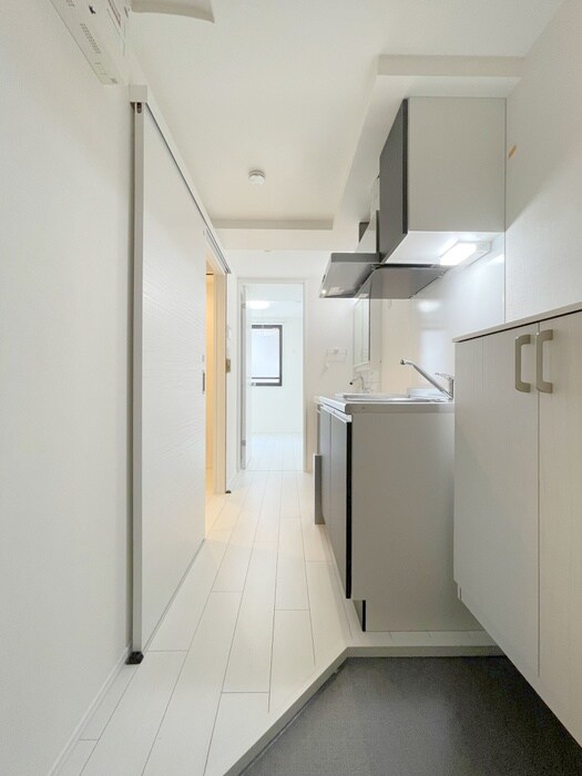 物件内観写真7　(玄関)