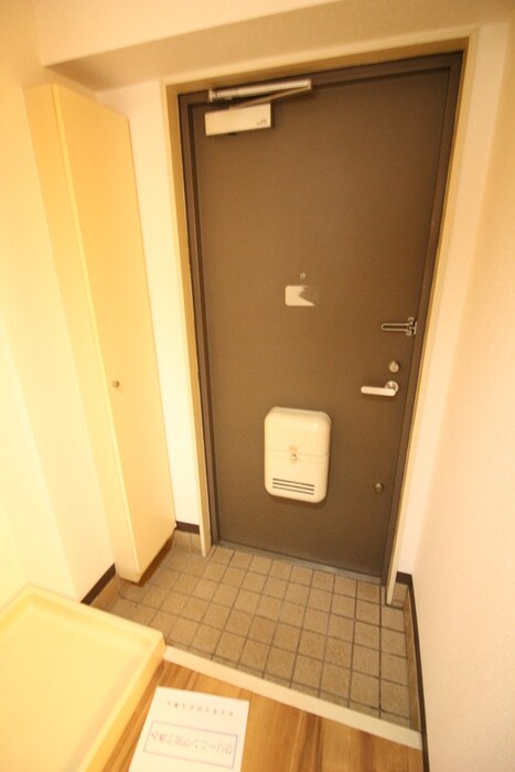 物件内観写真19　(玄関)