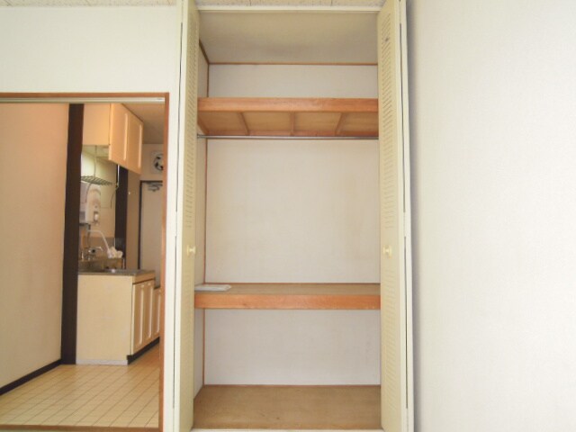 物件内観写真13　(収納)